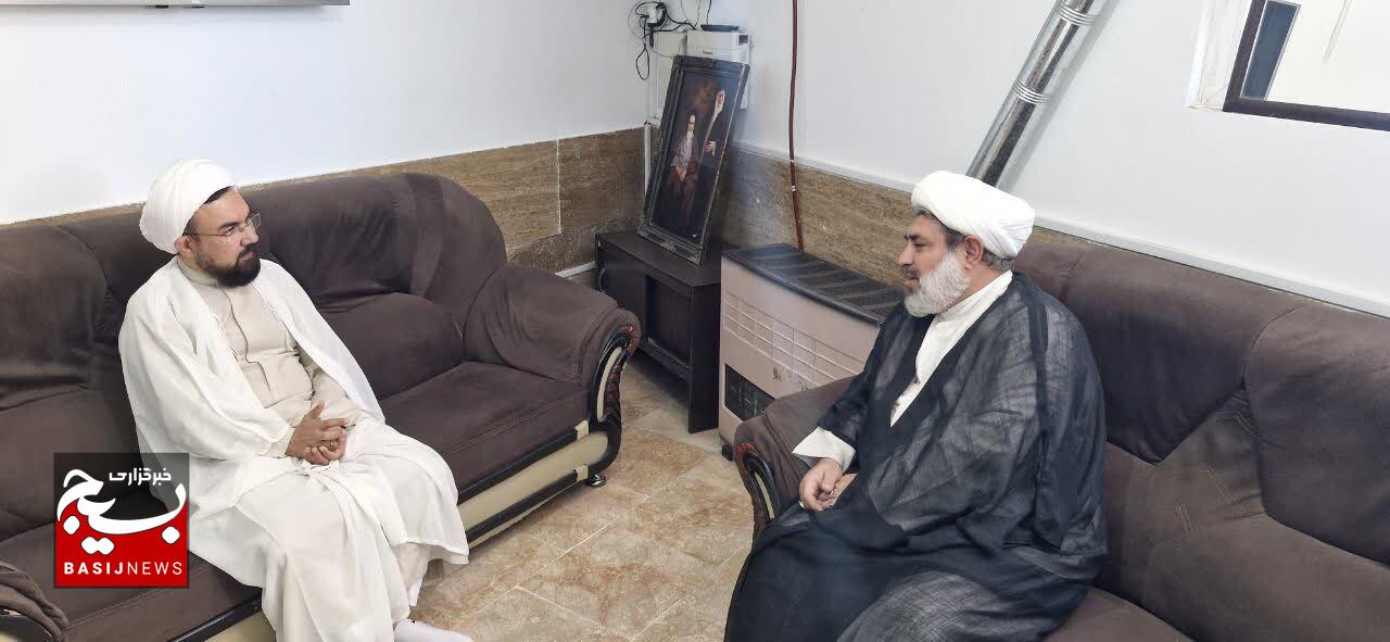 مدیر ستاد اقامه نماز استان سمنان: مدیران اجرایی گفتمان‌سازی نماز را در جامعه آغاز کنند