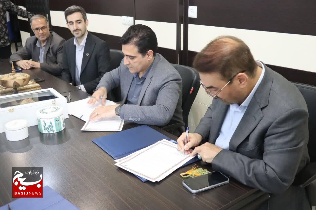 امضاء تفاهمنامه همکاری آموزشی، میان ادارهکل آموزش فنیوحرفهای و ادارهکل میراث فرهنگی استان البرز امضاء تفاهمنامه همکاری آموزشی، میان ادارهکل آموزش فنیوحرفهای و ادارهکل میراث فرهنگی استان البرز