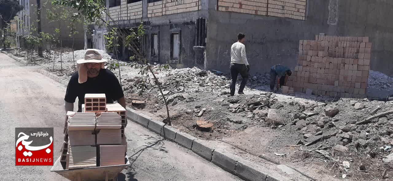 قرارگاه جهادی فاطمهالزهرا(س) بسیج دانشجویی استان البرز بازسازی محله انبارنفت فردیس را آغاز کرد قرارگاه جهادی فاطمهالزهرا(س) بسیج دانشجویی استان البرز بازسازی محله انبارنفت فردیس را آغاز کرد