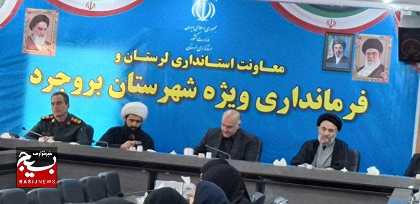 رهبر شهید ما، حسینی‌وار جان خود را فدا کرد تا جمهوری اسلامی زنده بماند