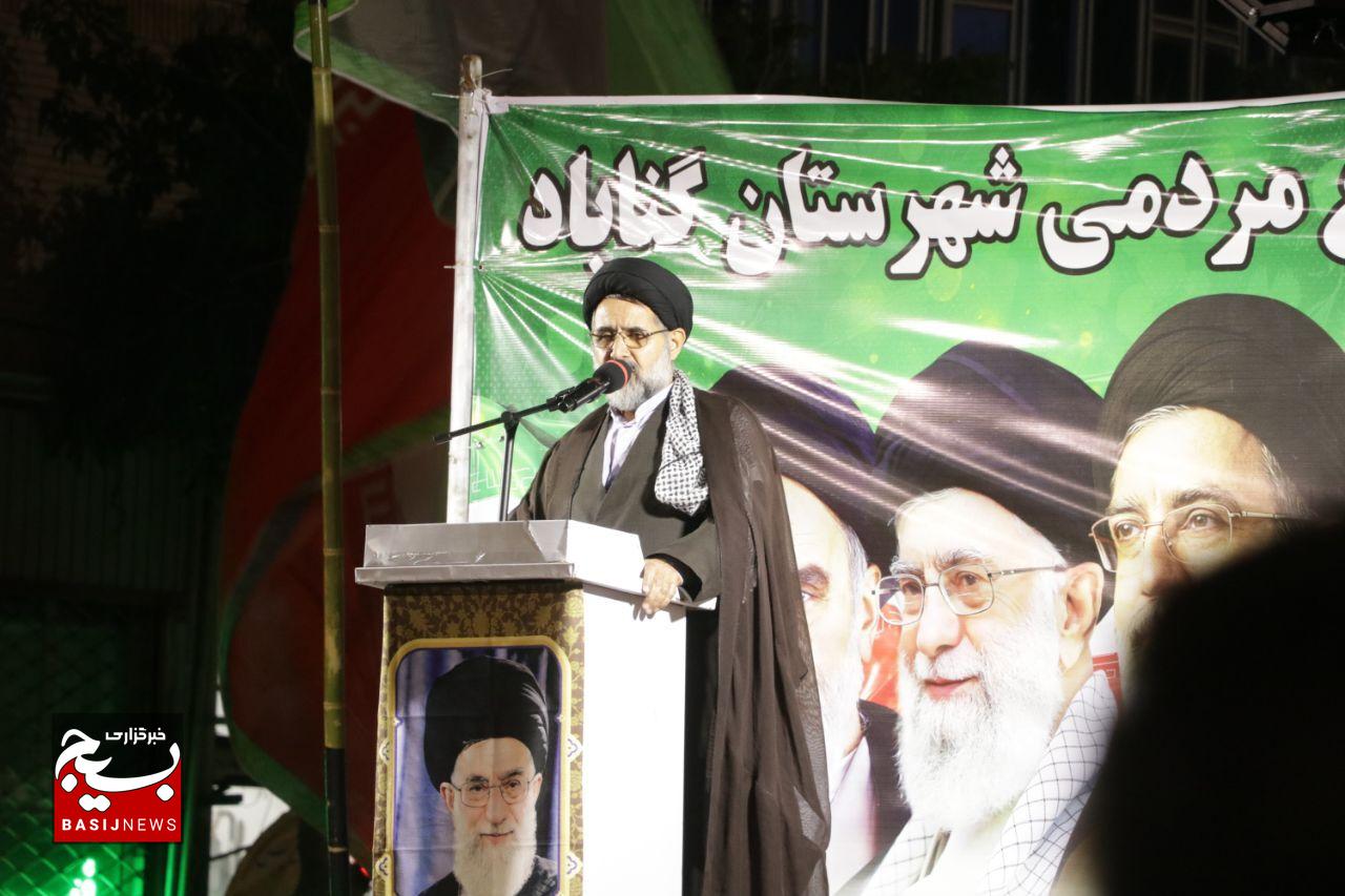 کفنپوشی مقابل وزارت خارجه؛ خط قرمز وحدت را مخدوش میکند