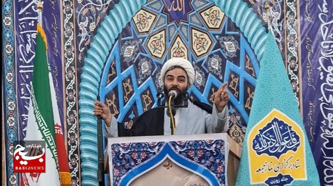 عکس خبر نباید عمودی باشد ///تبعیت از رهبری، مانع افراط و تفریط میشود عکس خبر نباید عمودی باشد ///تبعیت از رهبری، مانع افراط و تفریط میشود
