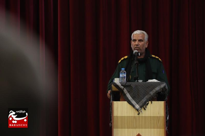 آیین تکریم و معارفه فرمانده تیپ ۳۷ سپاه حضرت عباس(ع) استان اردبیل برگزار شد