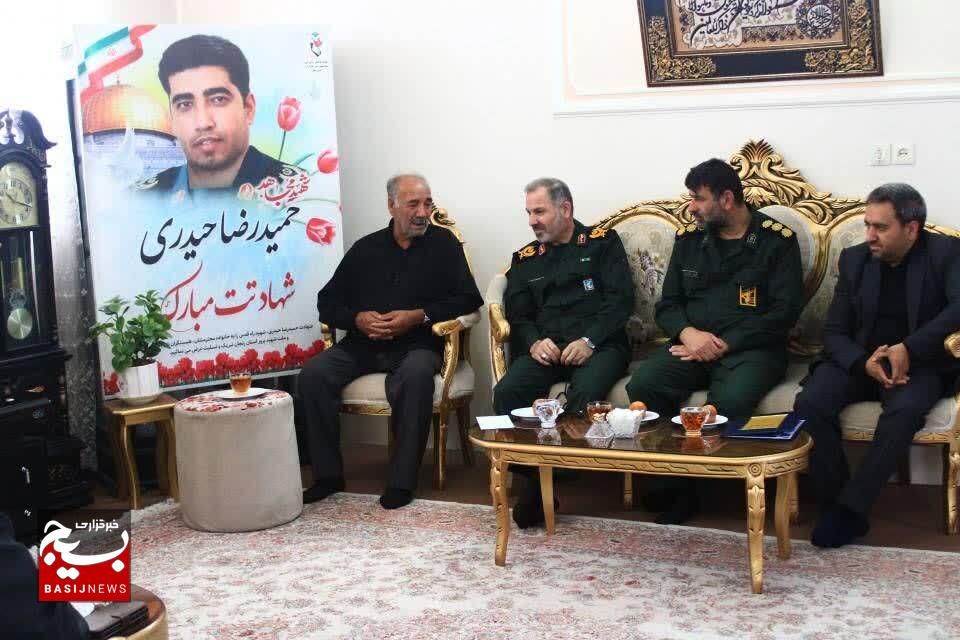 دانشآموزان همواره در خط مقدم استقرار و استکمال انقلاب اسلامی بودهاند دانشآموزان همواره در خط مقدم استقرار و استکمال انقلاب اسلامی بودهاند