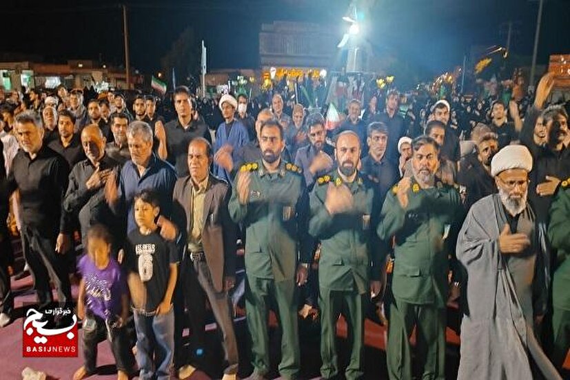 مکتب عاشورا چراغ هدایت جامعه در برابر توطئه‌های دشمنان است