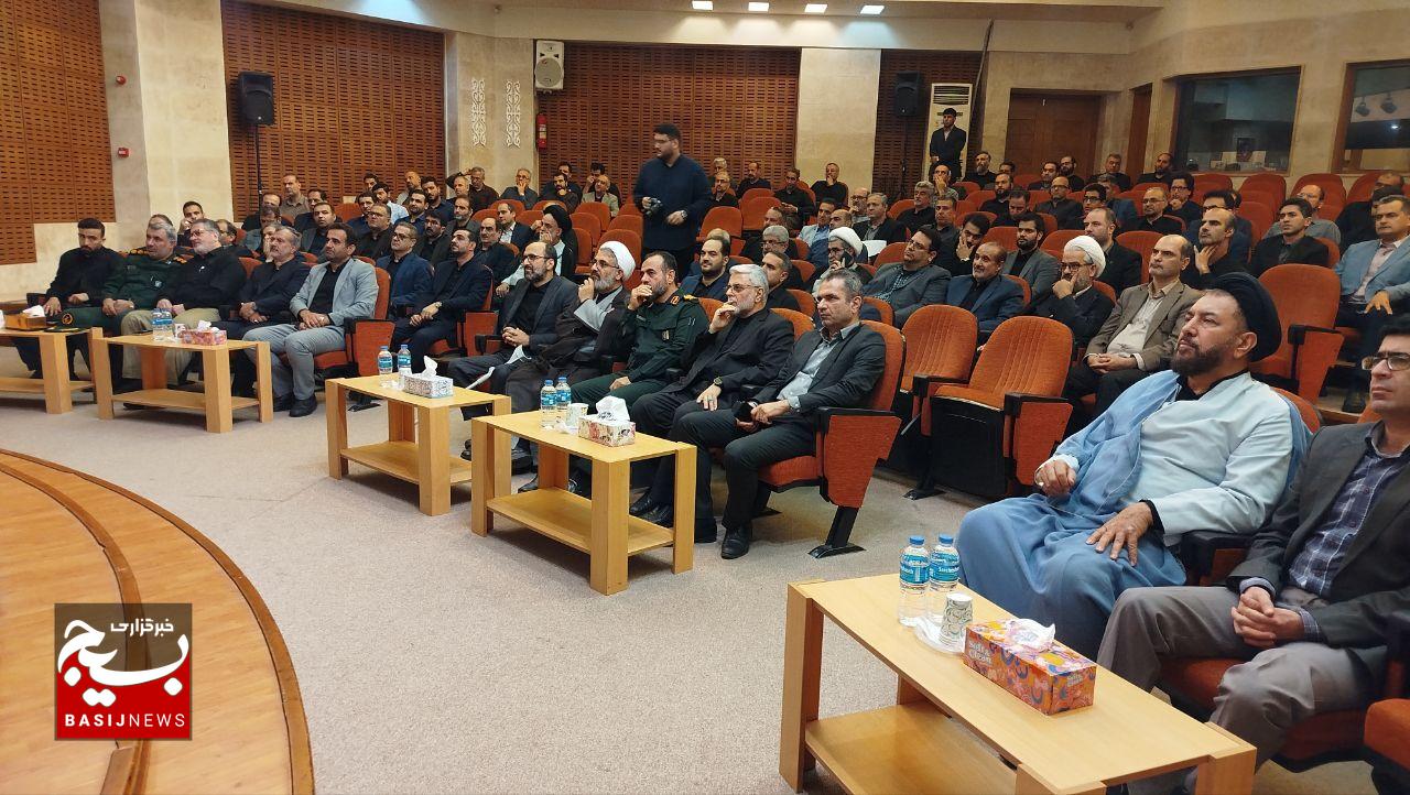 نباید ذخایر استراتژیک نظام را با تحلیل‌های غلط به حراج گذاشت