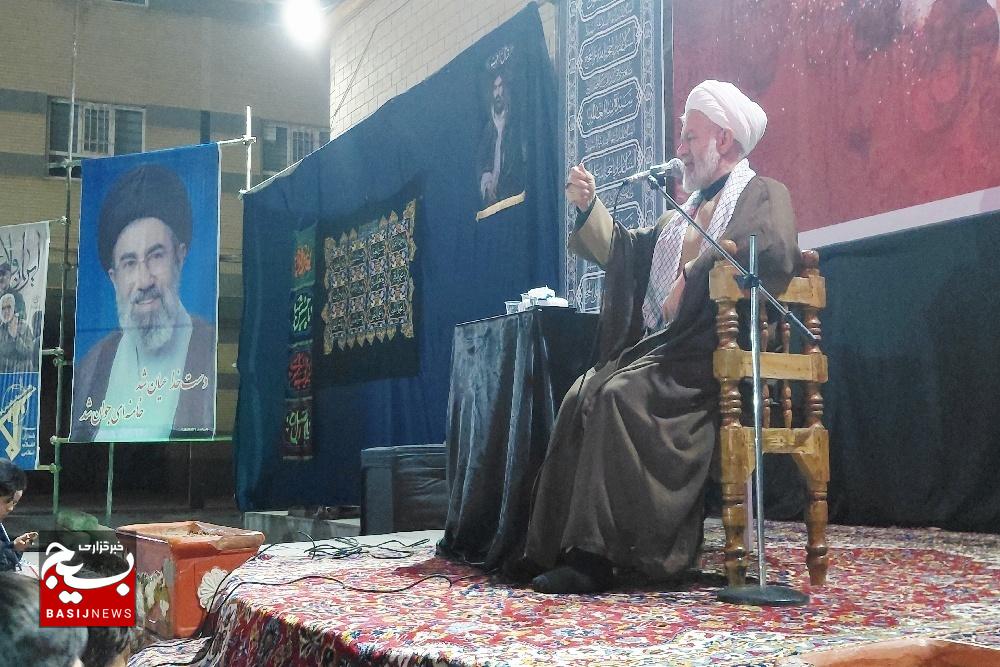 بی‌طرفی در برابر جبهه باطل، سرانجامی جز خواری و شکست ندارد