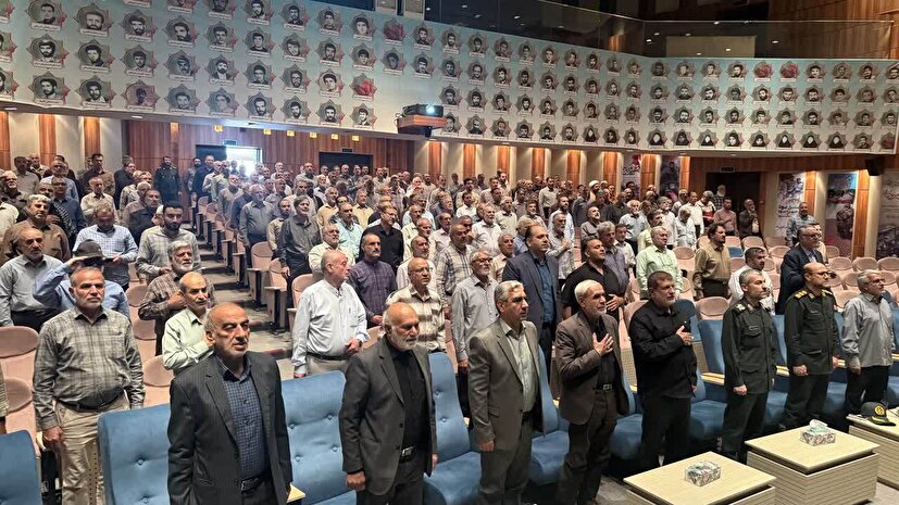 تجدید میثاق پیشکسوتان جهاد و شهادت در همایش «یاد یاران» سمنان / از تبیین دستاوردهای دفاع مقدس تا سازماندهی نوین پیشکسوتان