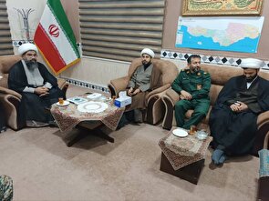 دیدار مسئول نمایندگی ولی فقیه  سپاه ناحیه بندرلنگه با امام جمعه شهرستان