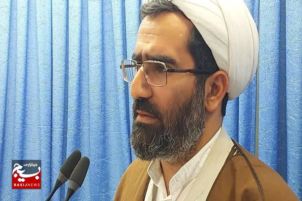 بزرگداشت امام خمینی (ره)، زنده نگه داشتن تفکر غدیر و فرهنگ امامت است