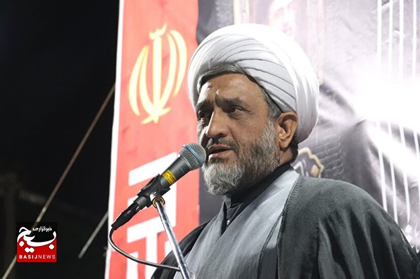 مردم نباید اجازه دهند دشمن با القای اختلافات، وحدت ملی را خدشه‌دار کند