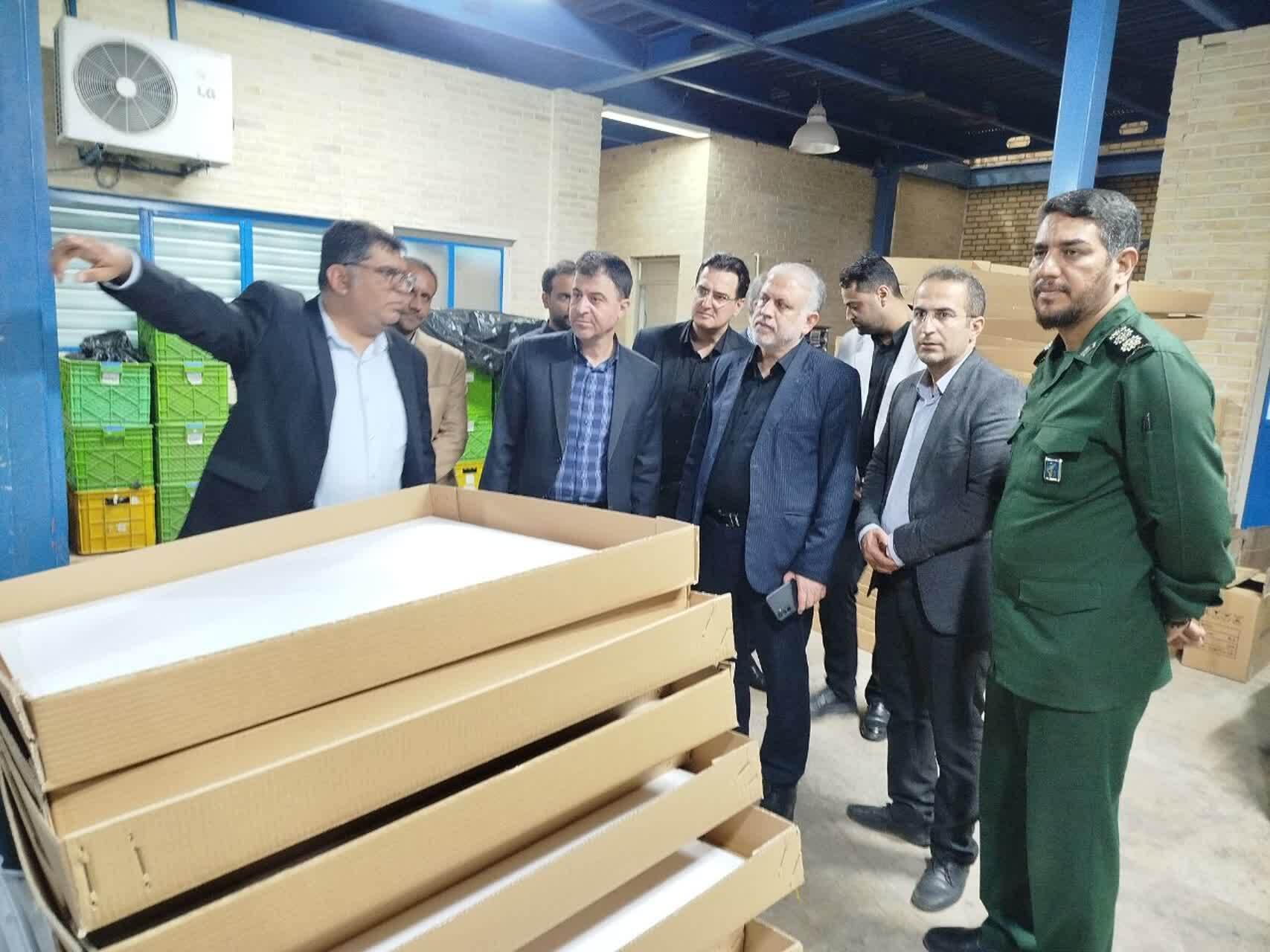 بازدید حمید دهرویه معاون هماهنگی امور اقتصادی استاندار از گروه صنعتی آزمایش در شهرک صنعتی سمنان بازدید حمید دهرویه معاون هماهنگی امور اقتصادی استاندار از گروه صنعتی آزمایش در شهرک صنعتی سمنان