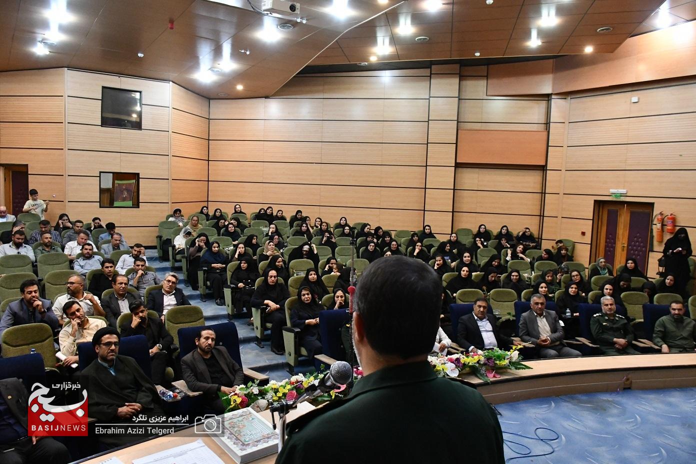 تجلیل از جهادگران عرصه امنیت غذایی در یاسوج تجلیل از جهادگران عرصه امنیت غذایی در یاسوج