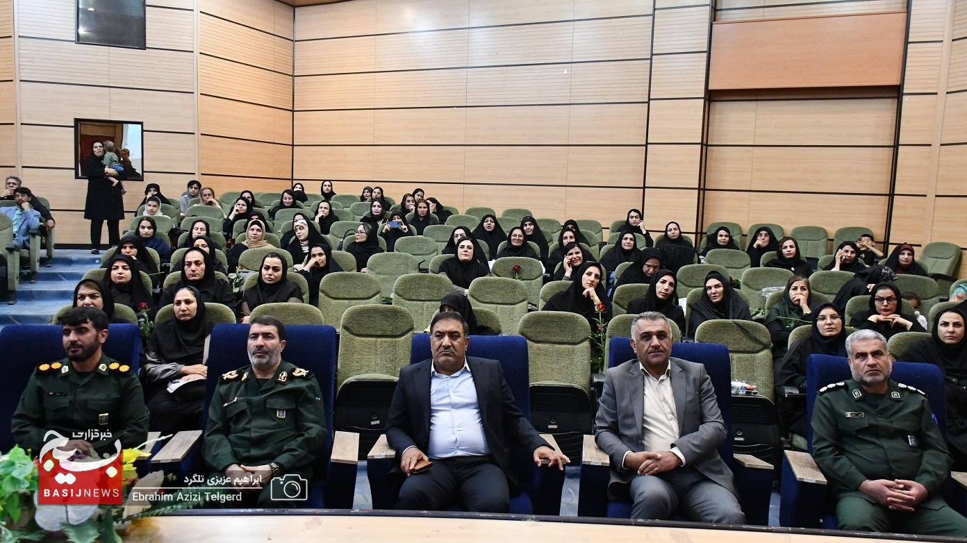 تجلیل از جهادگران عرصه امنیت غذایی در یاسوج تجلیل از جهادگران عرصه امنیت غذایی در یاسوج