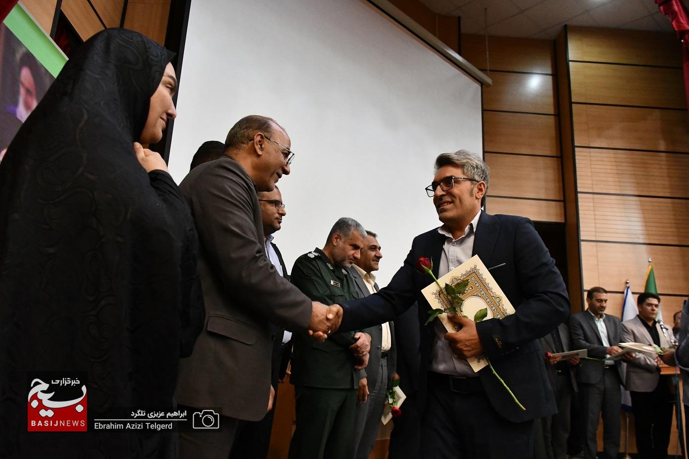 تجلیل از جهادگران عرصه امنیت غذایی در یاسوج تجلیل از جهادگران عرصه امنیت غذایی در یاسوج