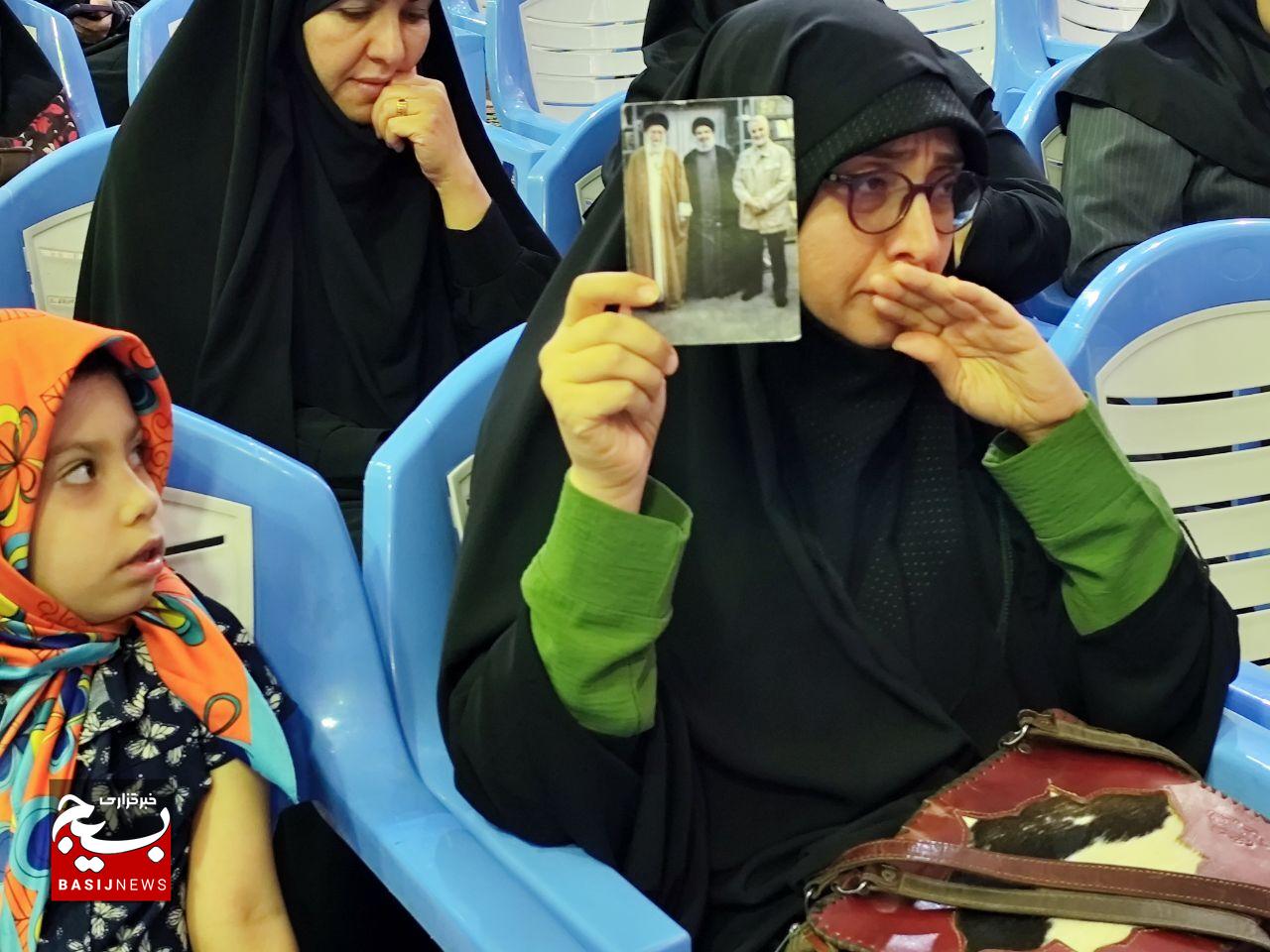 برگزاری آیین بزرگداشت امام مجاهد شهید آیت‌الله خامنه‌ای در حسینیه ثارالله کرمان