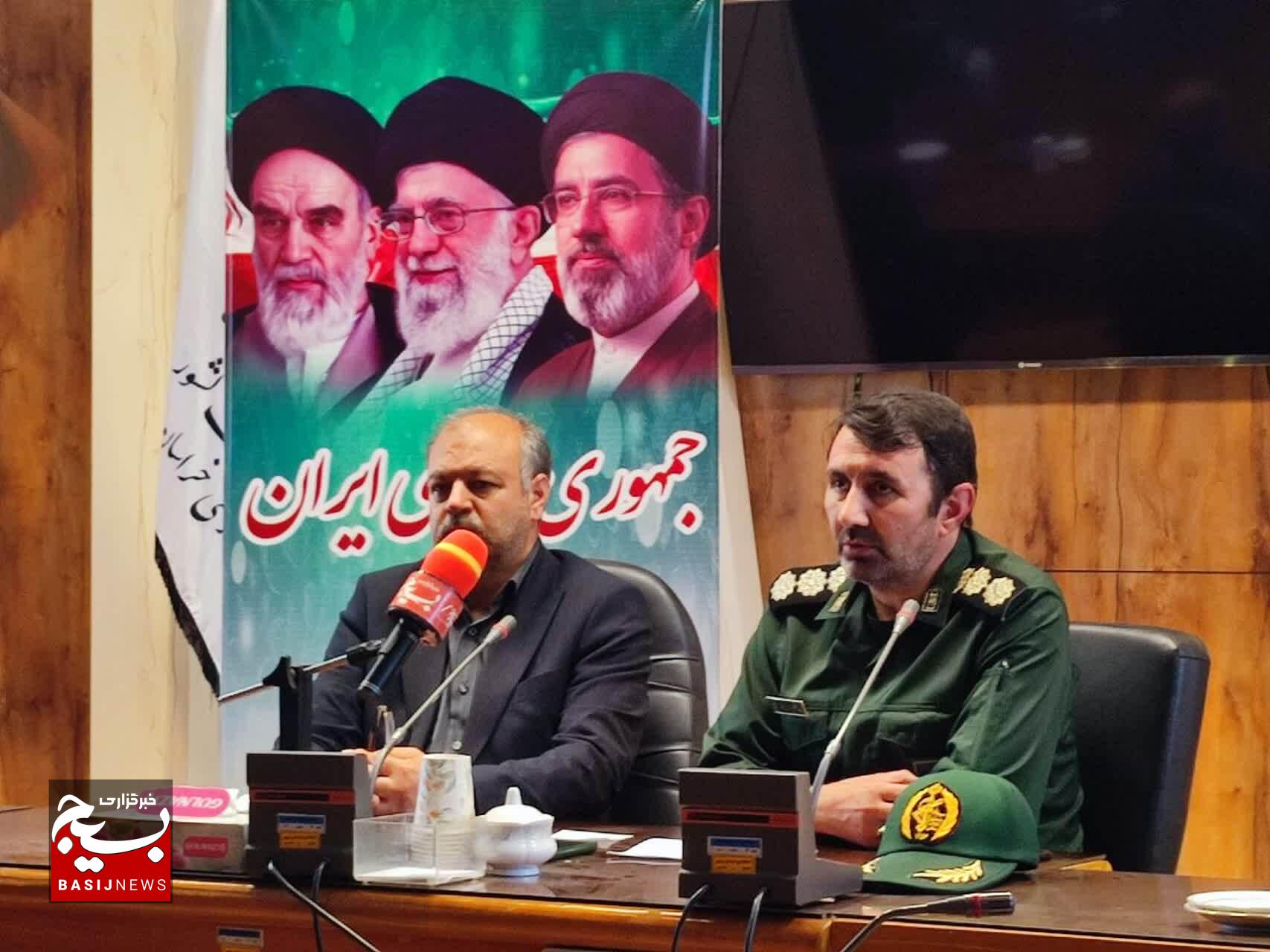 مردم و دستگاههای اجرایی فریمان در آمادگی صد در صدی خدمت رسانی به زائران امام شهید قرار دارند مردم و دستگاههای اجرایی فریمان در آمادگی صد در صدی خدمت رسانی به زائران امام شهید قرار دارند