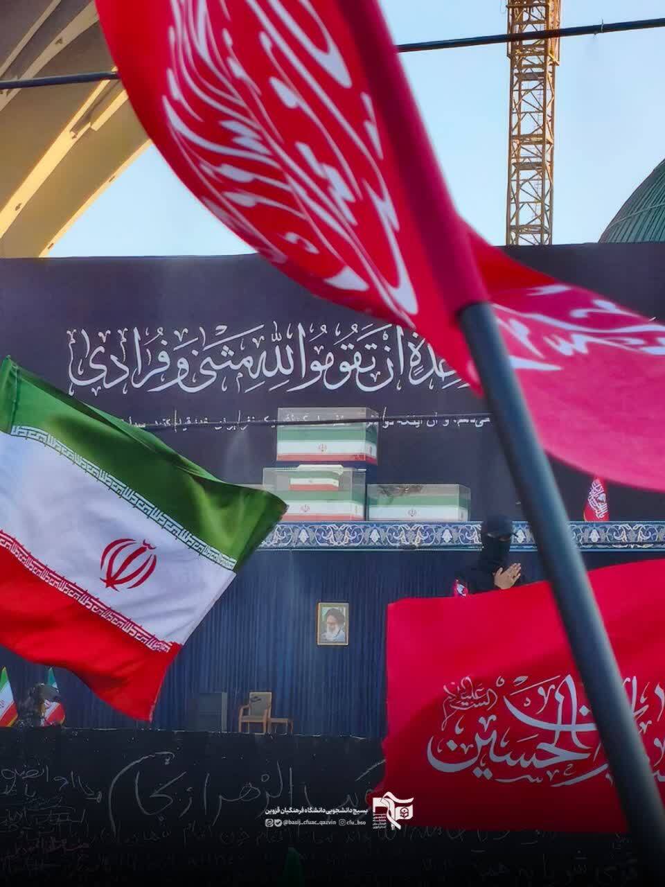 پخت و توزیع روزانه ۲۰ هزار پرس غذا توسط سپاه قزوین در مراسم وداع با امام شهید در تهران