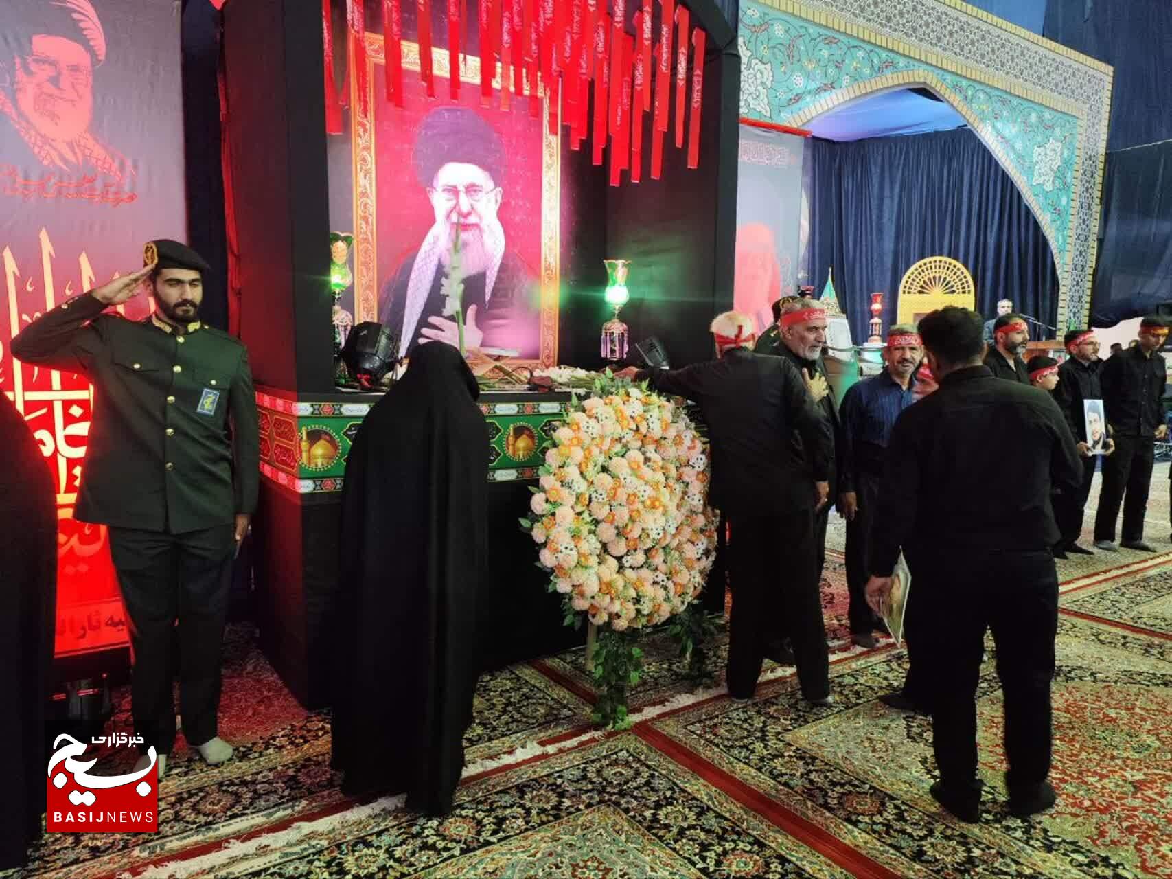 برگزاری آیین بزرگداشت عروج خونین امام مجاهد شهید در حسینیه ثارالله کرمان با حضور گسترده مردم