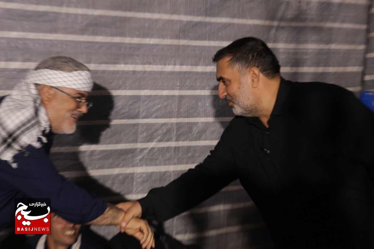 بازدید فرمانده سپاه ثارالله کرمان از مواکب و گروههای جهادی مستقر در مشهد مقدس