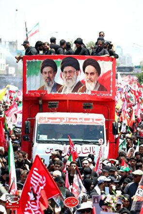 حضور فعال رزمندگان و بسیجیان لشکر مقدس ۱۴امام حسین علیه السلام در مراسم تشییع باشکوه قائدشهیدامت