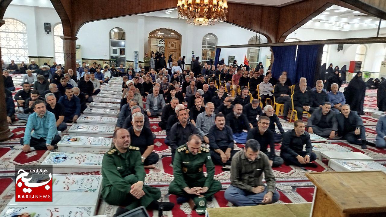 ولایتمداری معیار سنجش عیار انسانی در پیشگاه خداوند است ولایتمداری معیار سنجش عیار انسانی در پیشگاه خداوند است