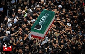 خون امام شهید، بیدارگر امت‌های آزادی‌خواه جهان است
