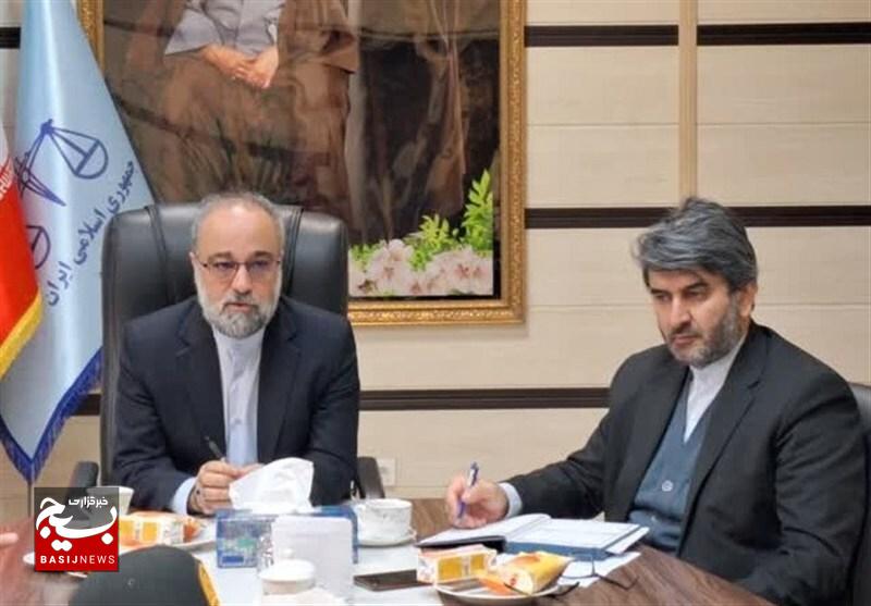 همدلی دستگاه قضایی و رسانهها فضایی امن در جامعه ایجاد میکند همدلی دستگاه قضایی و رسانهها فضایی امن در جامعه ایجاد میکند