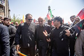 حضور وزیر تعاون، کار و رفاه اجتماعی و رئیس سازمان بسیج کارگران و کارخانجات کشور در مسیر تشییع پیکر مطهر رهبر شهید انقلاب اسلامی