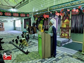نصب شعار «مثلی لا یبایع مثله» در موکب‌ها