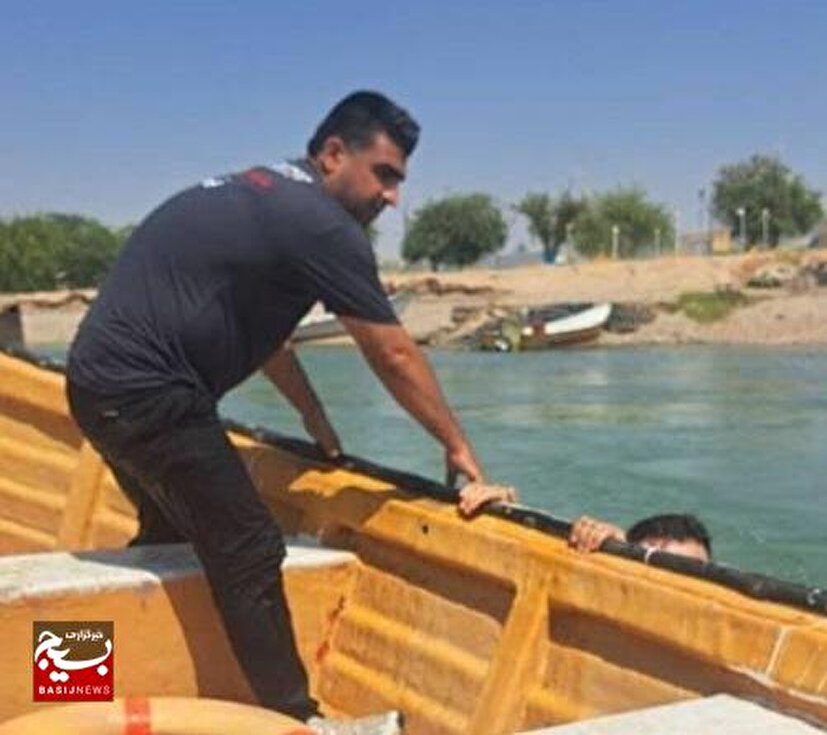 نجات دو جوان دچار غرق شدگی در رودخانه کارون شهرستان شوشتر