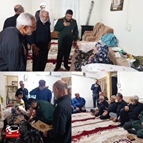 دیدار فرمانده بسیج رودپی با مادر شهید موسی احمدی