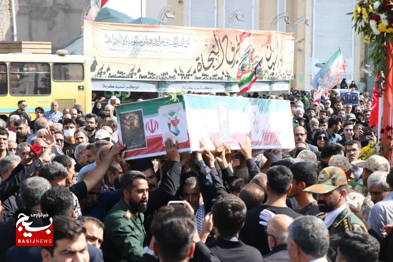 تشییع پیکر مطهر سه شهید مدافع وطن در رفسنجان