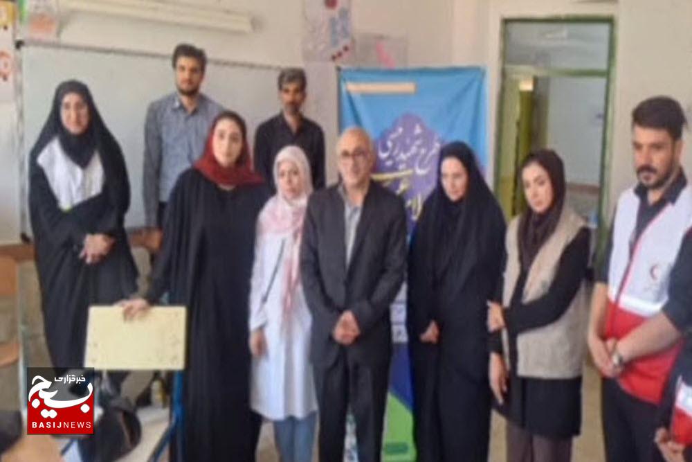 ارائه بیش از ۱۷۰۰ خدمت پزشکی رایگان در اردوی جهادی دهستان سیدشهاب تویسرکان