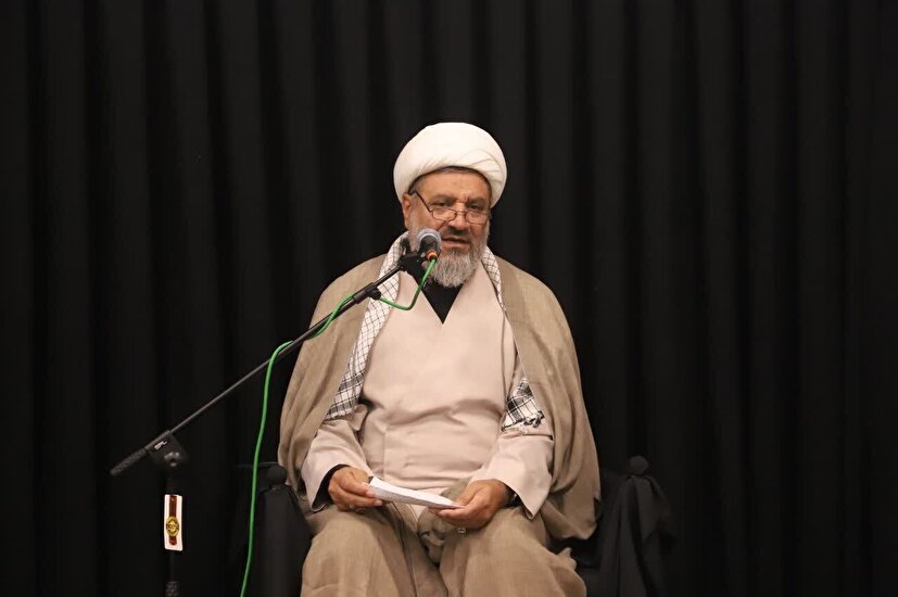 شخصیت امام شهید در ظرف زمان نمی‌گنجد/ از تسلط بر ادبیات فارسی و عرب تا زندگی زاهدانه