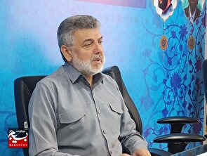 نفوذ فرهنگ غرب پوشش را به ابزار سودجویی تبدیل می‌کند