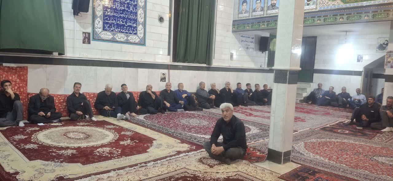 ملت ایران با الگوگیری از عاشورا در برابر جبهه استکبار ایستادگی کرد