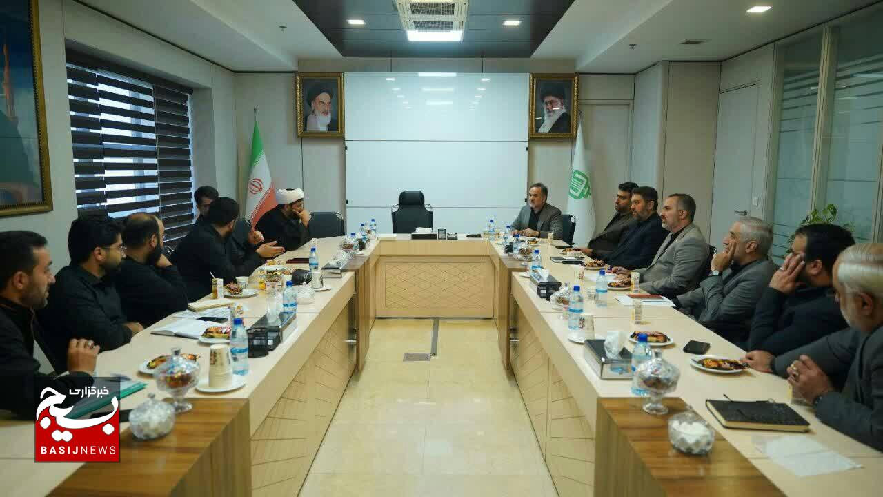 برگزاری سومین جلسه ستاد مراسم وداع و تشییع پیکر مطهر رهبر شهید امت برگزاری سومین جلسه ستاد مراسم وداع و تشییع پیکر مطهر رهبر شهید امت