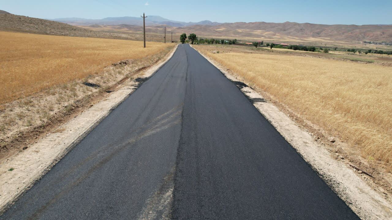 پروژه آسفالت راه خاکی روستای کوکج شهرستان آوج با همت جهادگران به بهره‌برداری می‌رسد