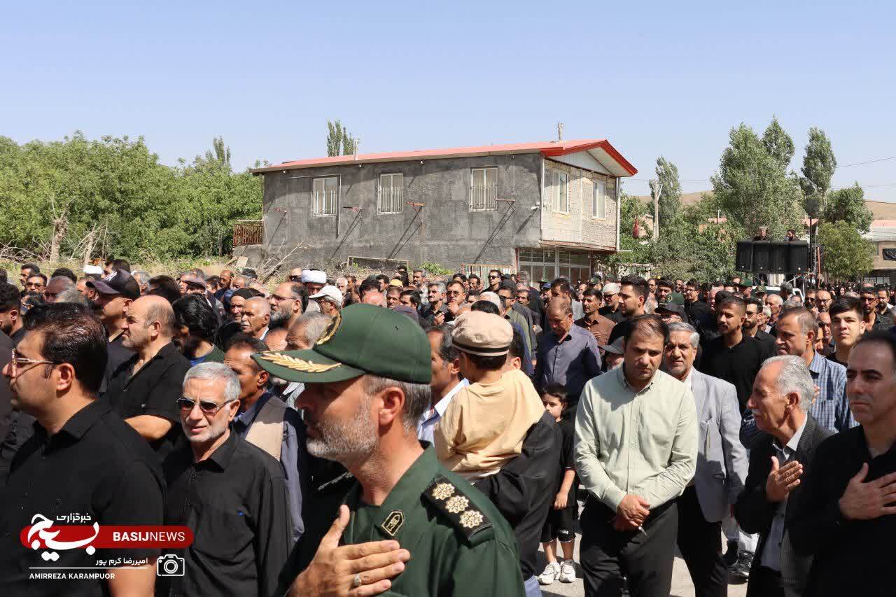 شهادت در مسیر تأمین امنیت زائران اربعین؛ پیکر شهید «مرتضی اکبری» در خمین تشییع شد شهادت در مسیر تأمین امنیت زائران اربعین؛ پیکر شهید «مرتضی اکبری» در خمین تشییع شد