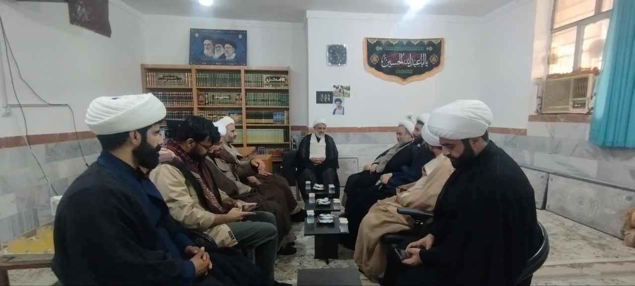 تأکید بر هم‌افزایی راهبردی حوزه‌های علمیه و بسیج در دیدار مسئول سازمان بسیج طلاب با مدیر حوزه علمیه ایلام