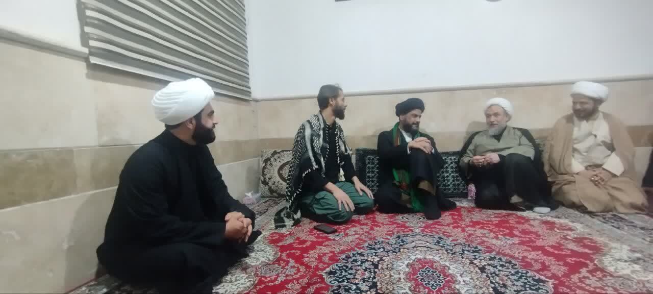 بازدید مسئول سازمان بسیج اساتید، طلاب و روحانیون کشور از پایانه مرزی مهران
