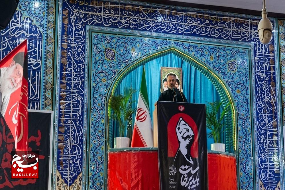 خبرنگار انقلابی، افسر جنگ نرم و پیشرو در روایت اول حقایق است