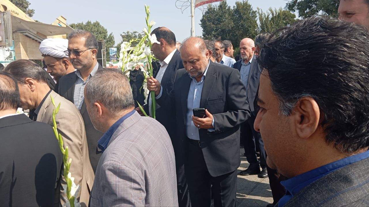 با هر عقیده و جریان سیاسی، برای ایران یکدل باشیم / رسانه، بازوی پیشرفت استان است