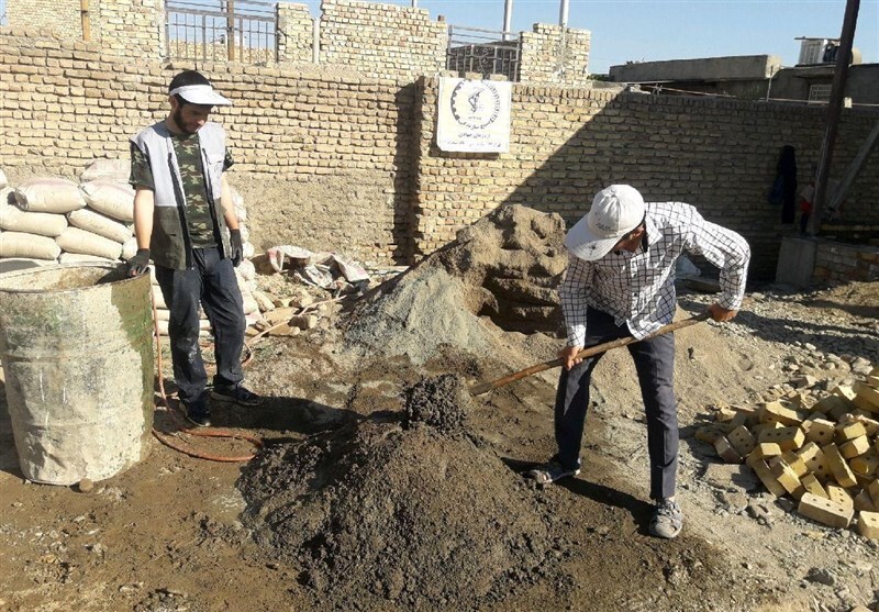 فعالیت بیش از ۶۰ گروه جهادی در زرندیه برای محرومیتزدایی و حل مسائل شهرستان فعالیت بیش از ۶۰ گروه جهادی در زرندیه برای محرومیتزدایی و حل مسائل شهرستان