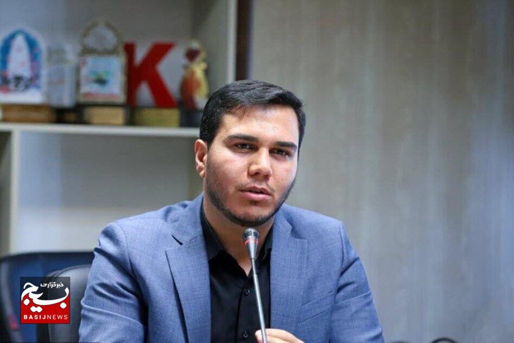 خبرنگاران با روحیه بسیجی در دفاع از کشور پای کار بودند