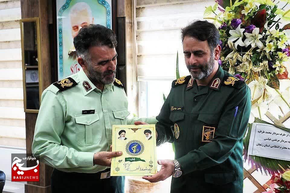 دیدار فرمانده سپاه استان با فرمانده جدید نیروی انتظامی استان زنجان دیدار فرمانده سپاه استان با فرمانده جدید نیروی انتظامی استان زنجان