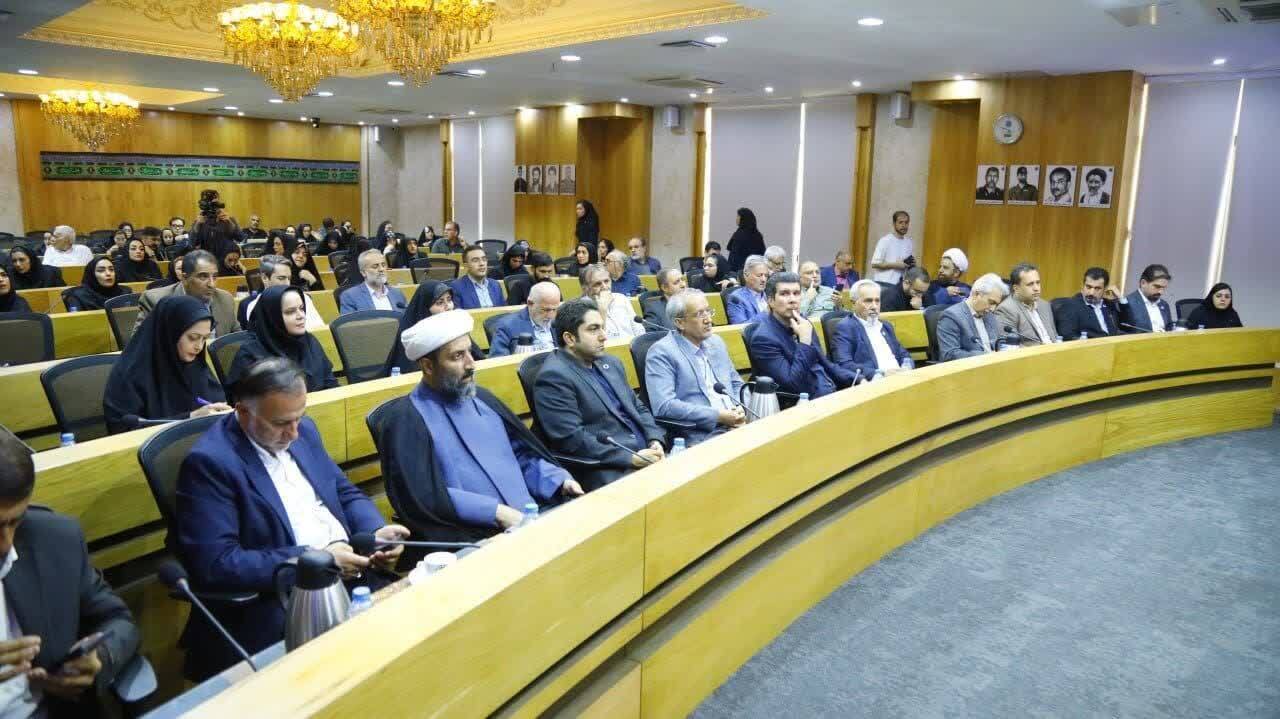 تخصصگرایی در اتاق بازرگانی مسیر توسعه قزوین را هموار میکند/ ظرفیتهای گردشگری استان نباید مغفول بماند تخصصگرایی در اتاق بازرگانی مسیر توسعه قزوین را هموار میکند/ ظرفیتهای گردشگری استان نباید مغفول بماند