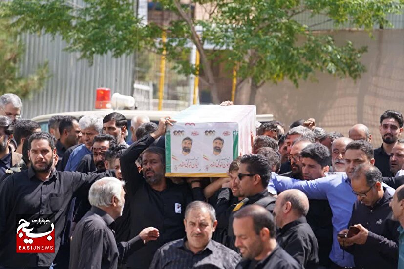 وداع پرشور کرمانیها با شهید خدمت؛ پیکر «کربلایی ایمان انوری مقدم » در جوار سردار دلها آرام گرفت