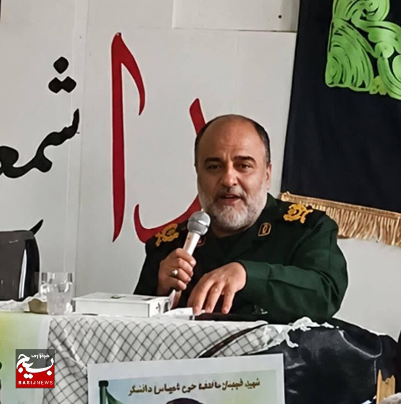 مکتب، رهبری، مردم و نیروهای مسلح چهار رکن اقتدار ایران‌اسلامی
